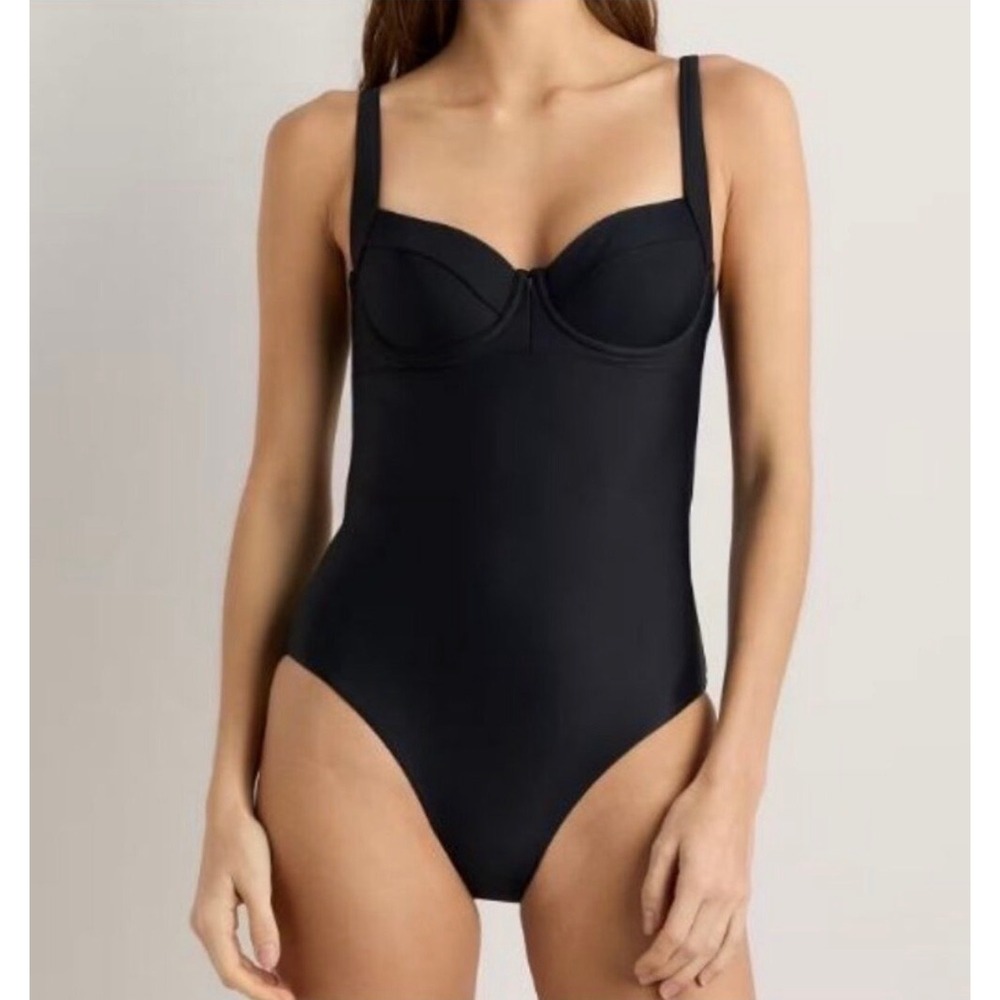 Quince One Piece Swimsuit Italian Underwire Size M Recycled Polyamide Black